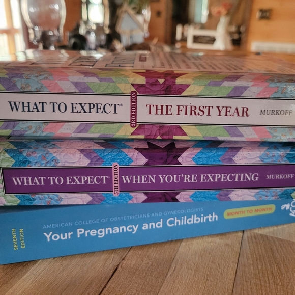 Books for pregnancy and 1st year - Picture 3 of 4